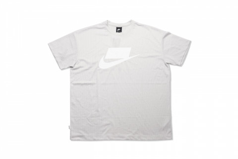 Nike Sportswear Men's Short-Sleeve Light Bone Top
