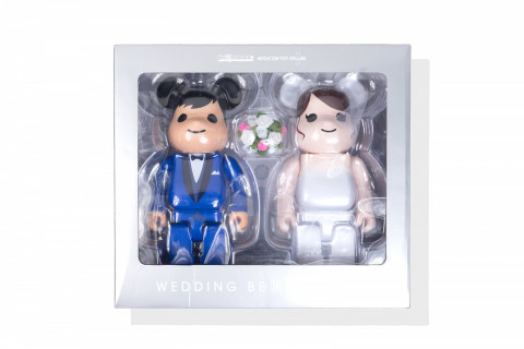 Bearbrick Greeting Marriage 4 Plus 400% Bearbrick Greeting Marriage 4 Plus 400%