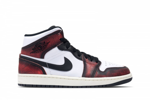Air Jordan 1 Mid Wear-Away Chicago