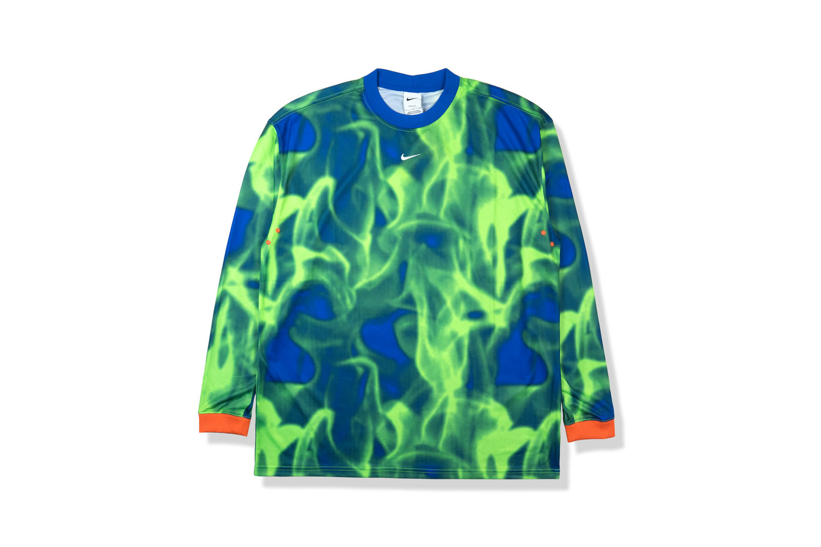 nike long sleeve graphic