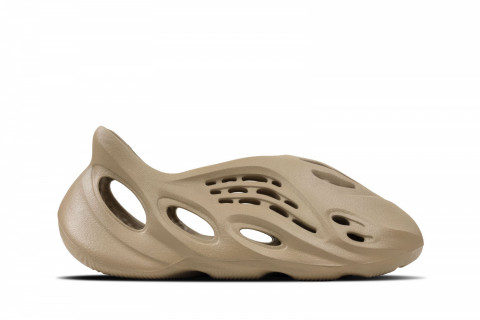 adidas Yeezy Foam RNR Clay Taupe