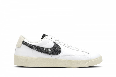WMNS Nike Blazer Low SE Recycled Wool Pack White Black