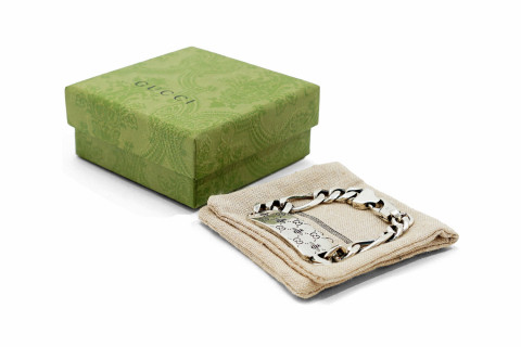 Gucci Signature Engraved Bee Plaque Bracelet Silver