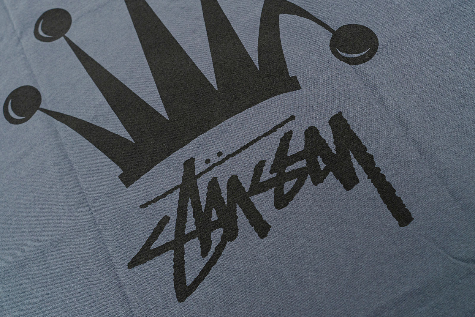 【Stussy】 Regal Crown Pigment Dyed T-Shirt Indigo Stussy Regal Crown Pigment Dyed T-shirt Indigo Men's - SS24 - US