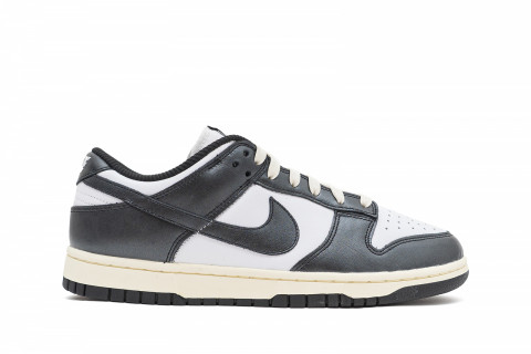 WMNS Nike Dunk Low Vintage Panda 