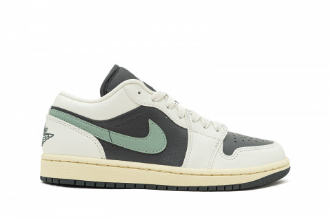 WMNS Air Jordan 1 Low Jade Smoke