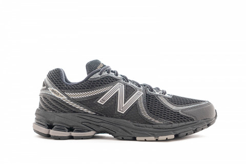 New Balance 860v2 Black Grey