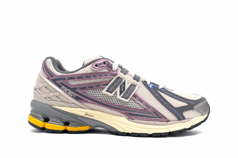 New Balance 1906R Licorice